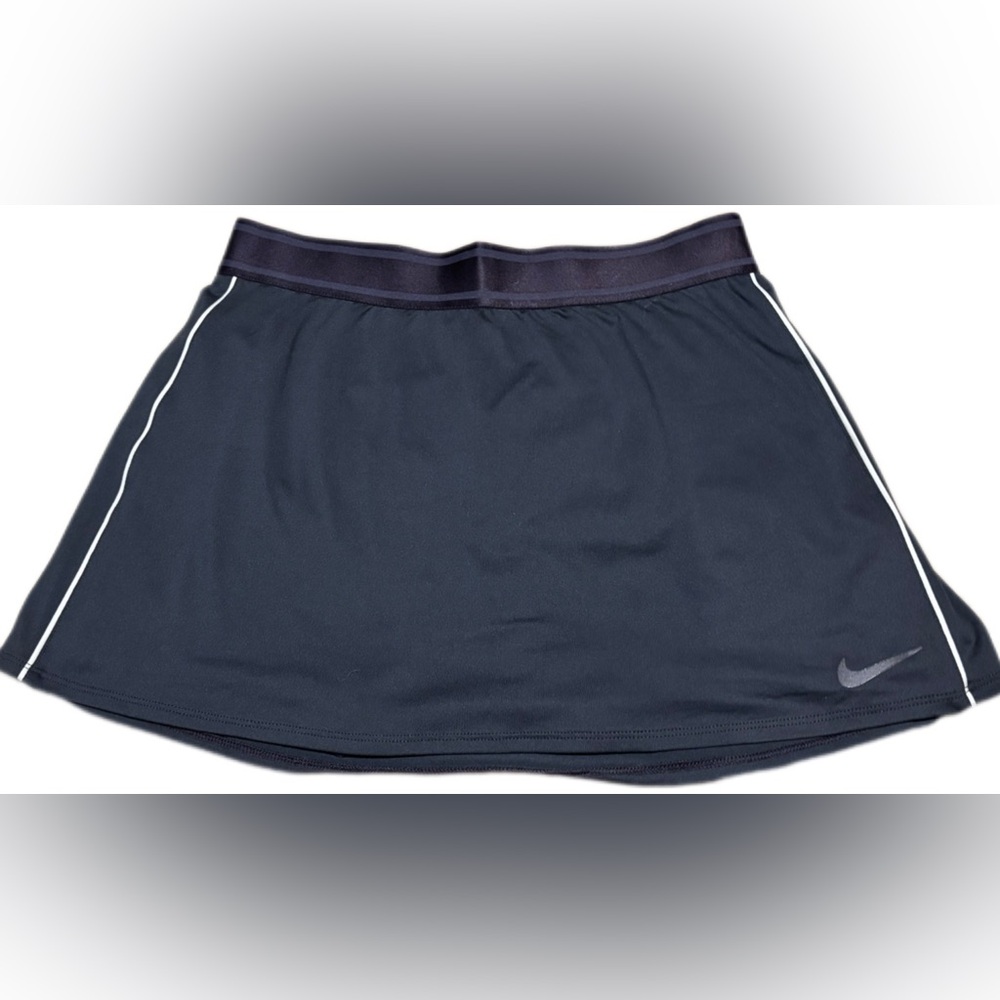 Navy blue Nike athletic skirt size medium